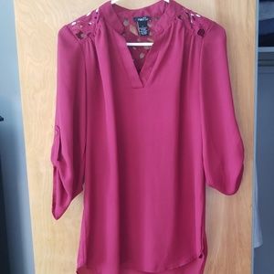 Size Small 3/4 Sleeve